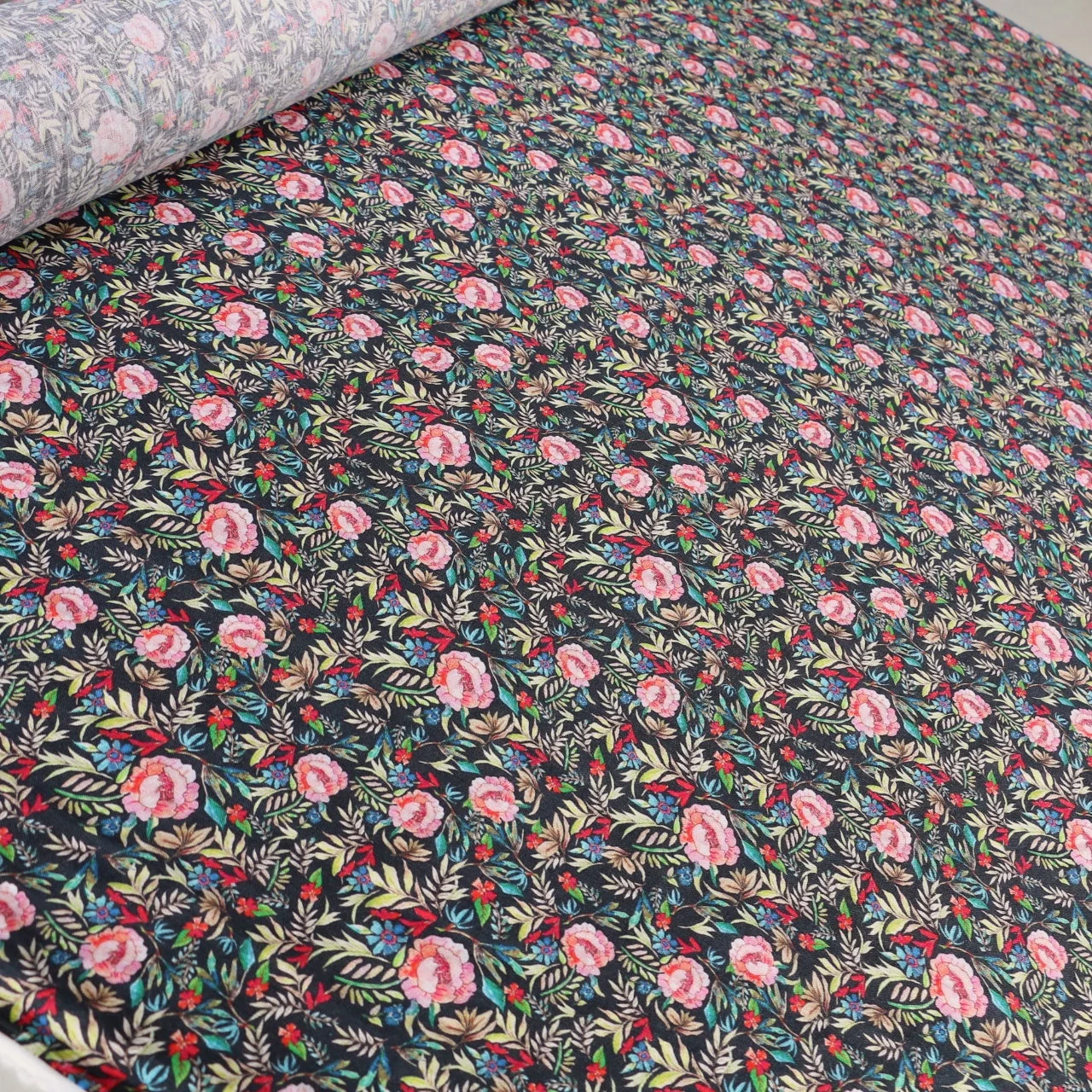 Midnight Fern Washed Printed Linen - Image 4