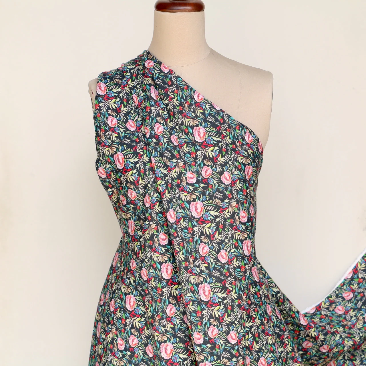 Midnight Fern Washed Printed Linen - Image 6