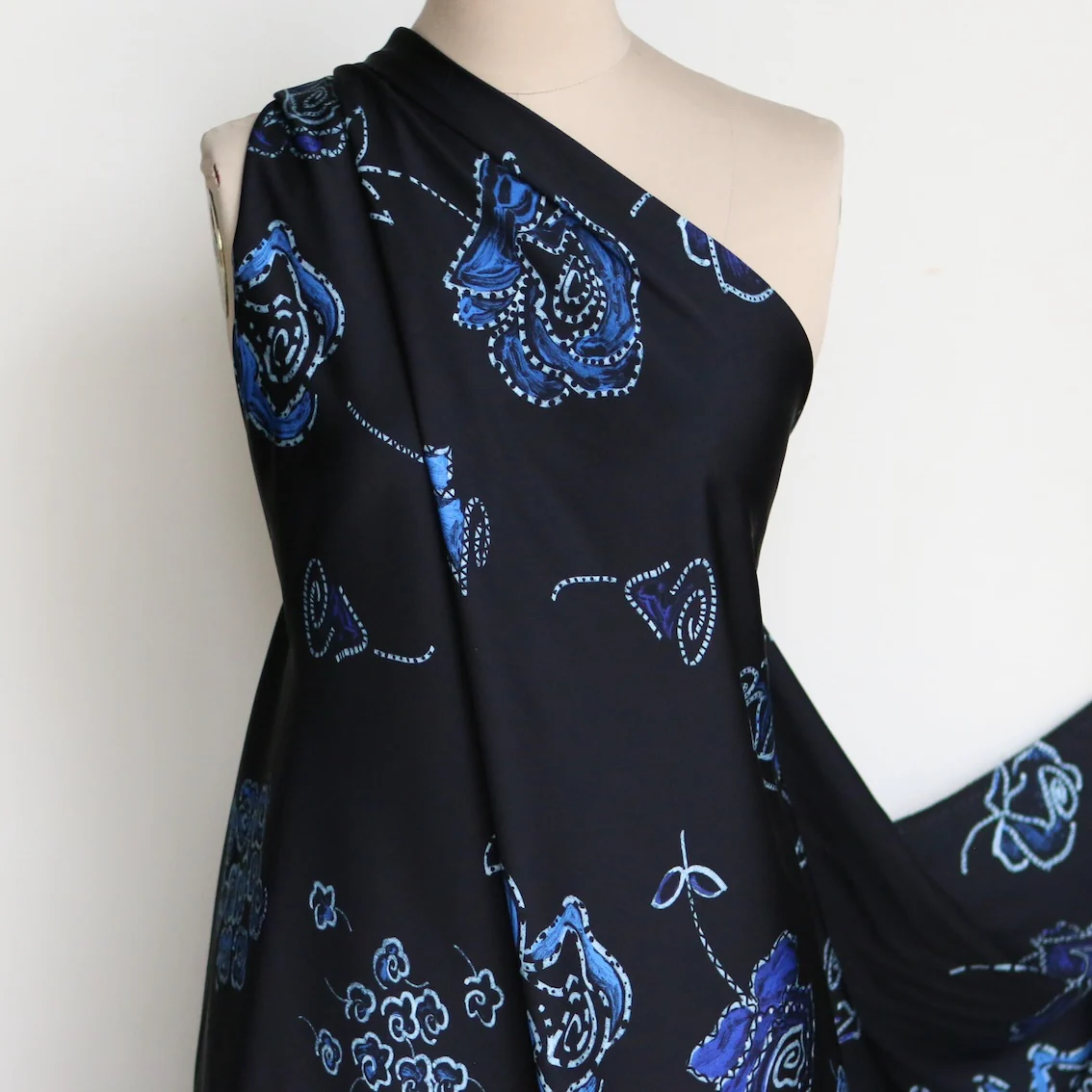 Midnight Rose Viscose - Image 6