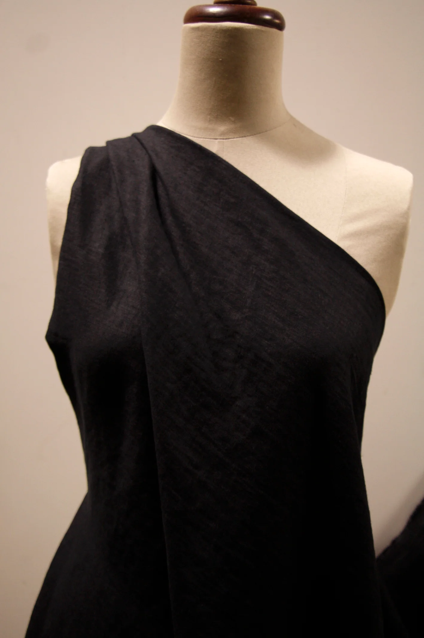 EU Midnight Washed Linen - Image 4
