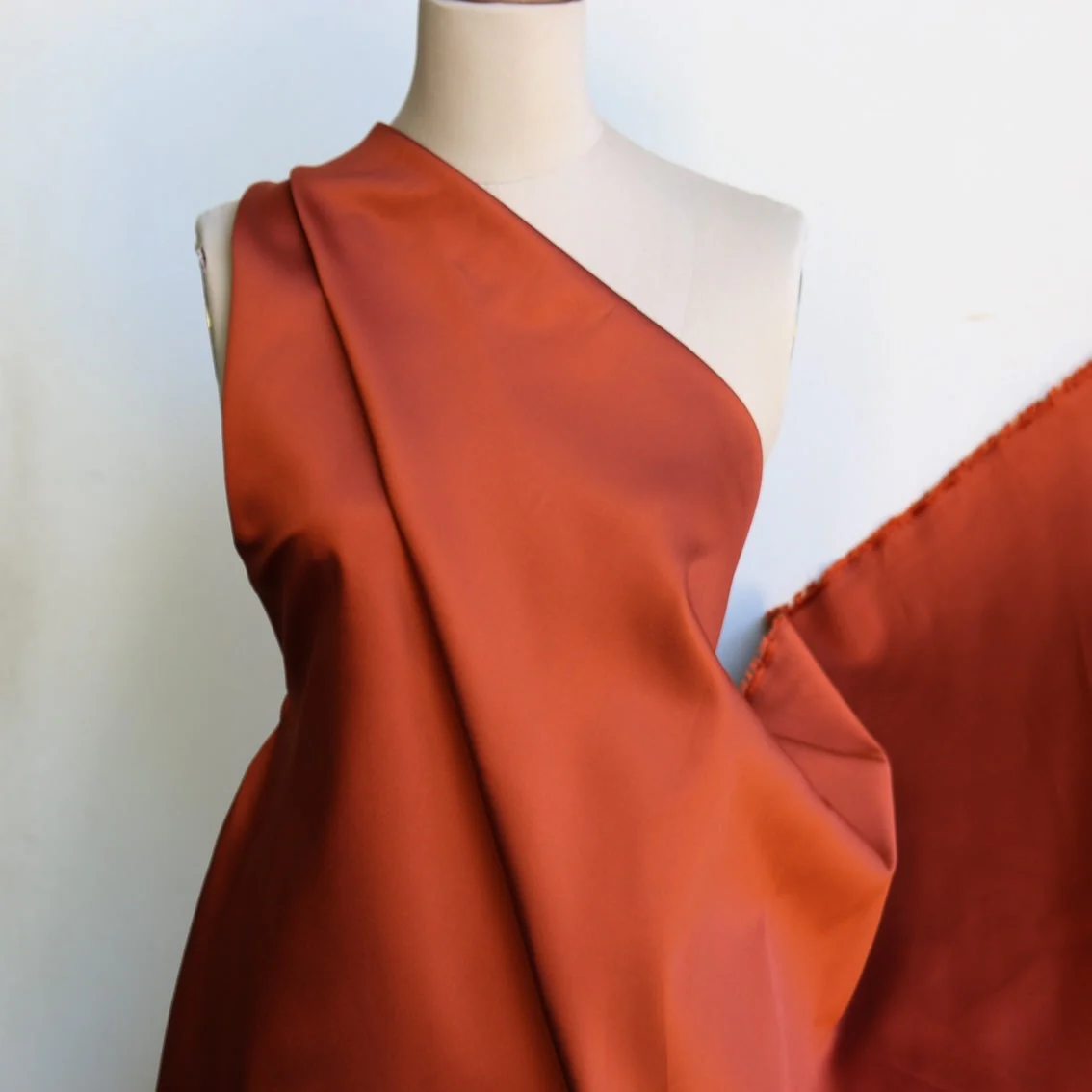 Mikado Silk Amber - Image 4
