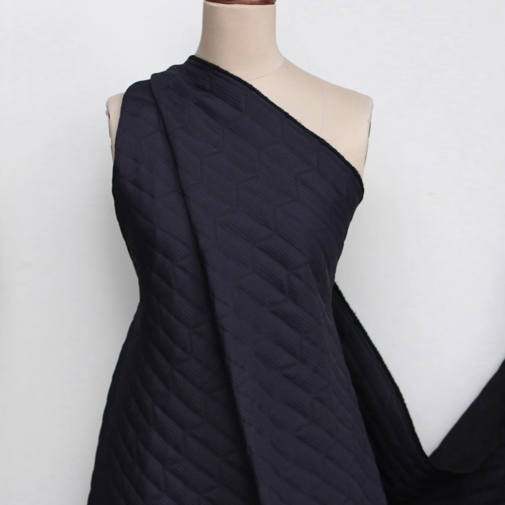 Mila Blu Quilted Jacquard - Image 5
