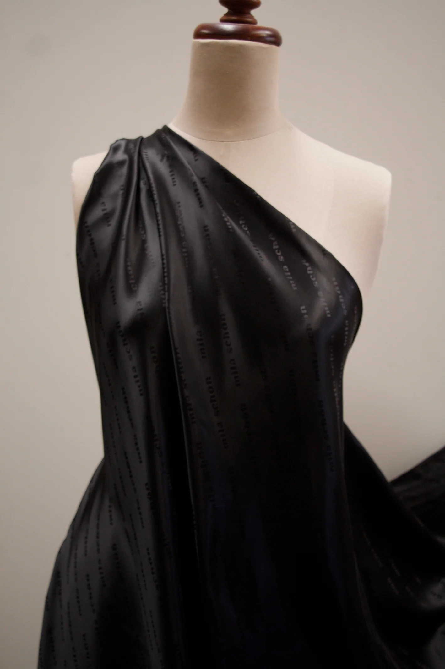 Mila Nero - Fancy Lining (140cm wide) - Image 3