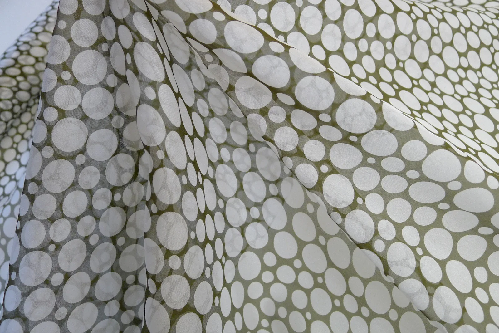 Milk on Olive - Image 6