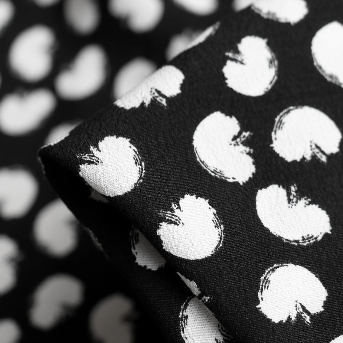 Mini Abstract Mela Black Viscose