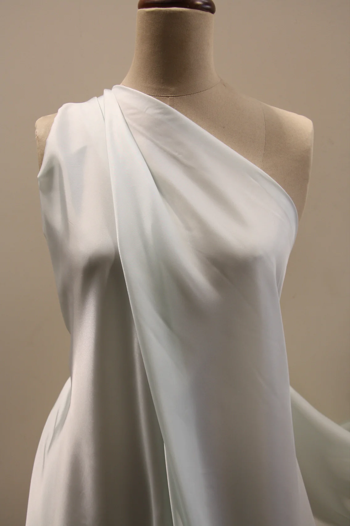 Mint Rayon Lining (137cm wide) - Image 4