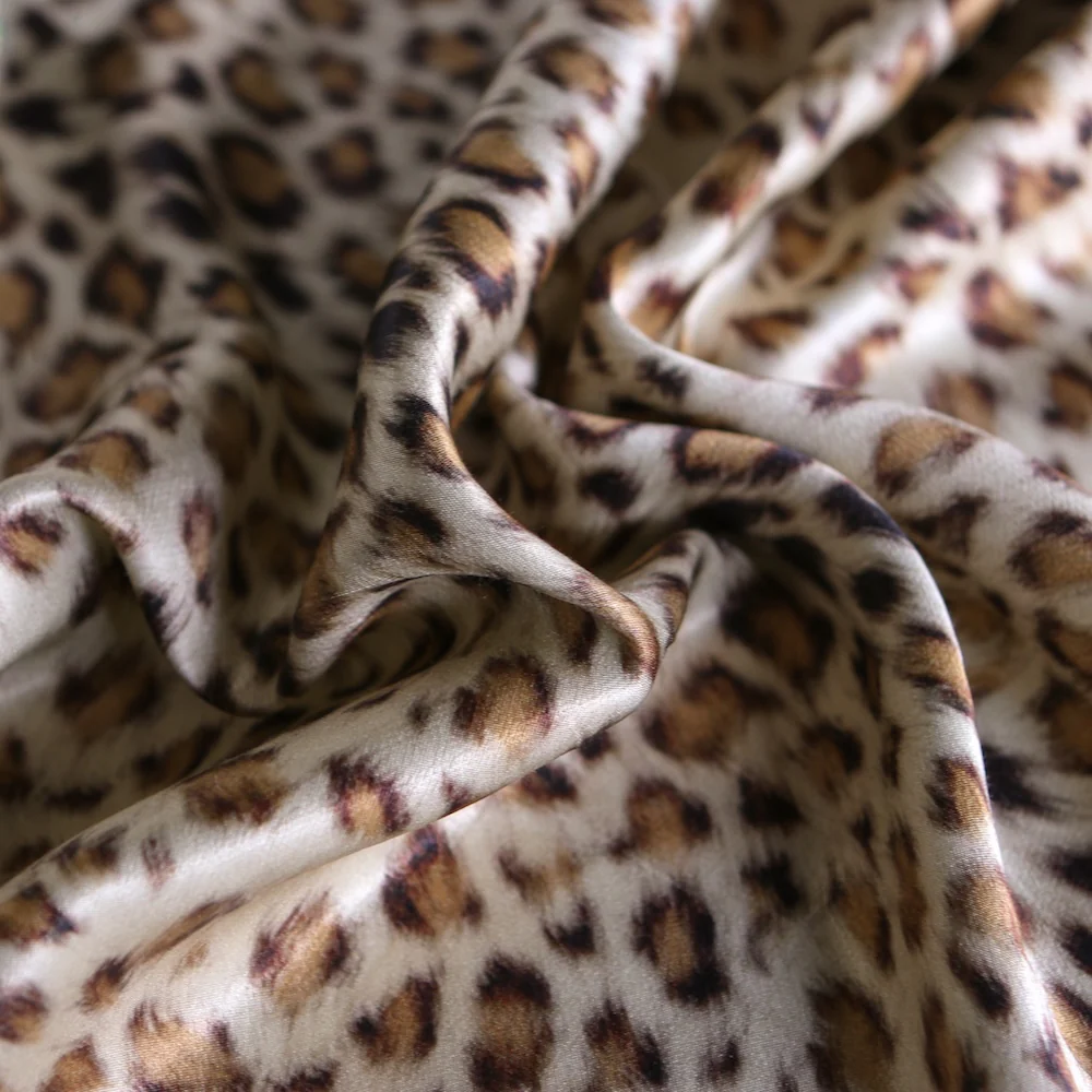 Mira Cat Viscose Satin - Image 2