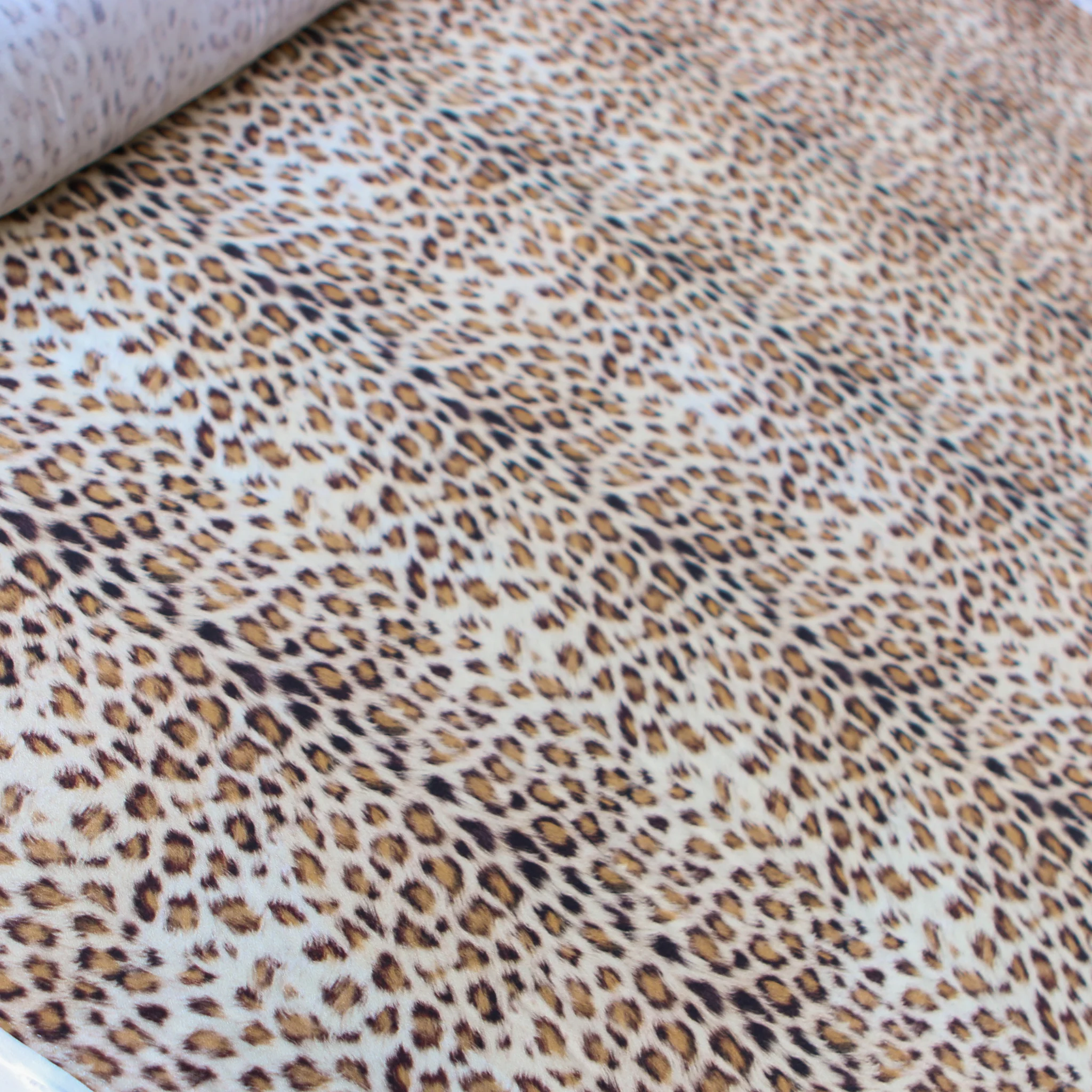 Mira Cat Viscose Satin - Image 4