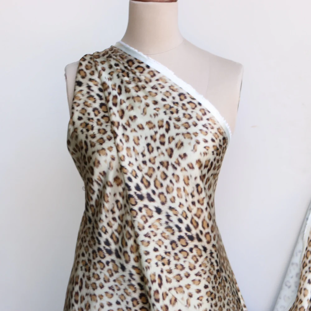 Mira Cat Viscose Satin - Image 6