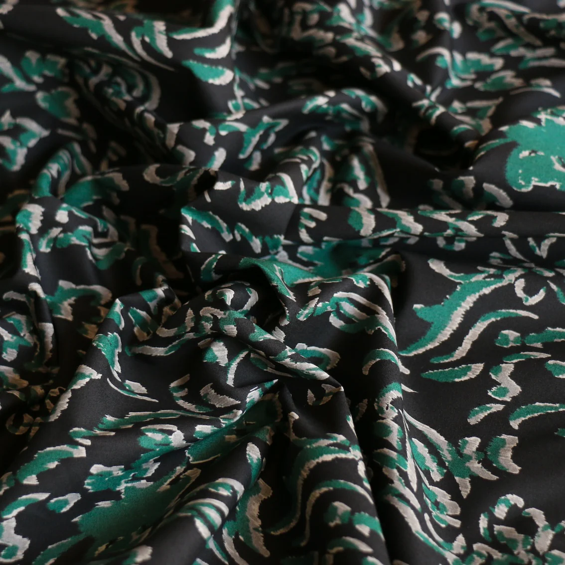 Mito Bloom Black/Loden Green - Image 2