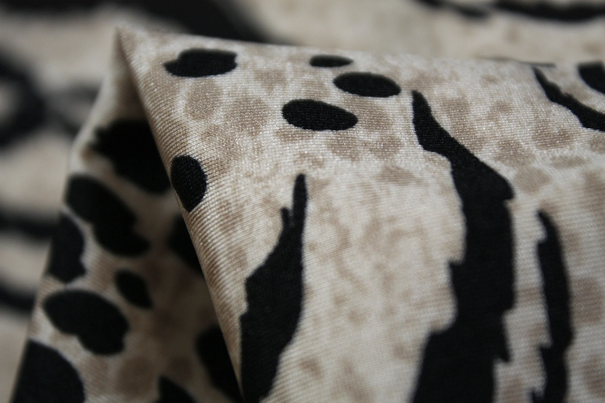 Mixed Cat Stretch - Swimwear Fabric