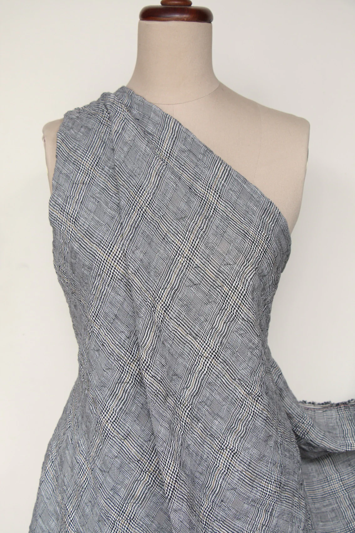 Mono Check - Image 5