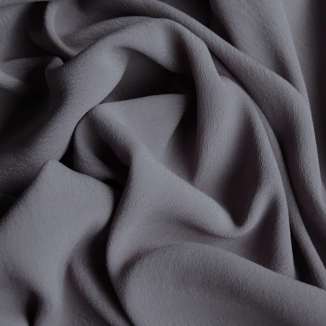 Moss Crepe Mauve Grey - Image 2
