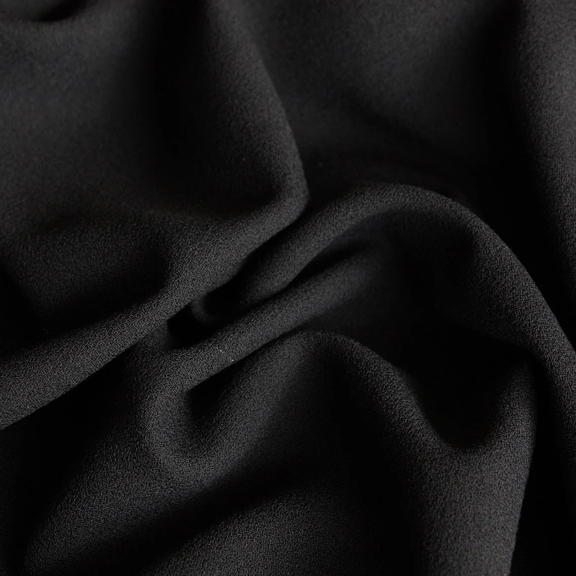Motiv Nero Wool Crepe - Image 4