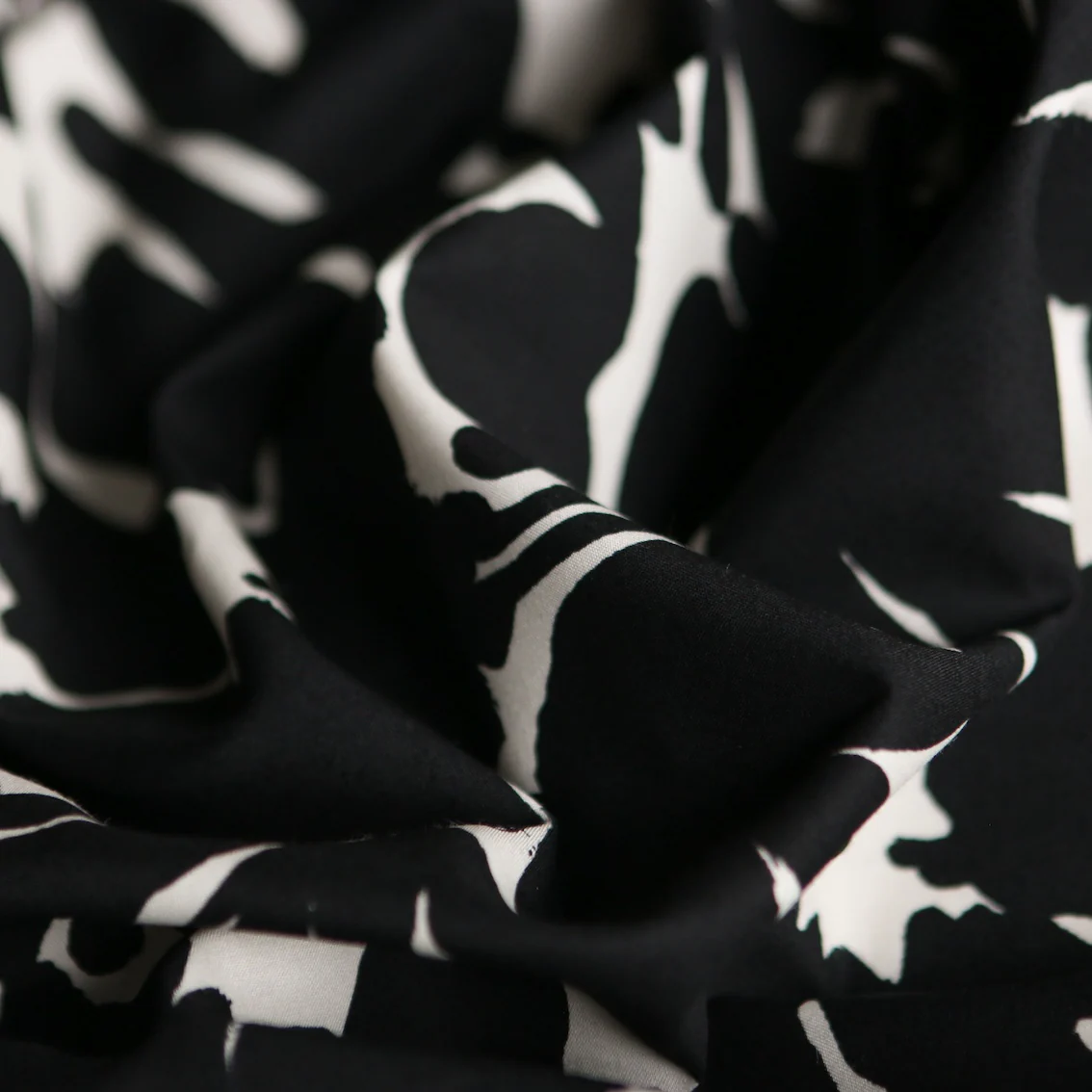 Narue Black Poplin - Image 2