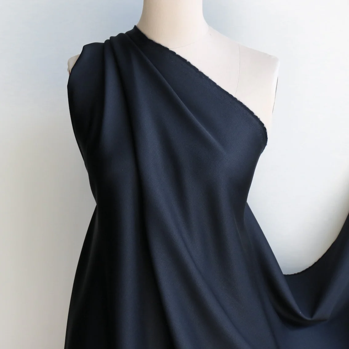 Navy Blu Gaberdine Wool - Image 4