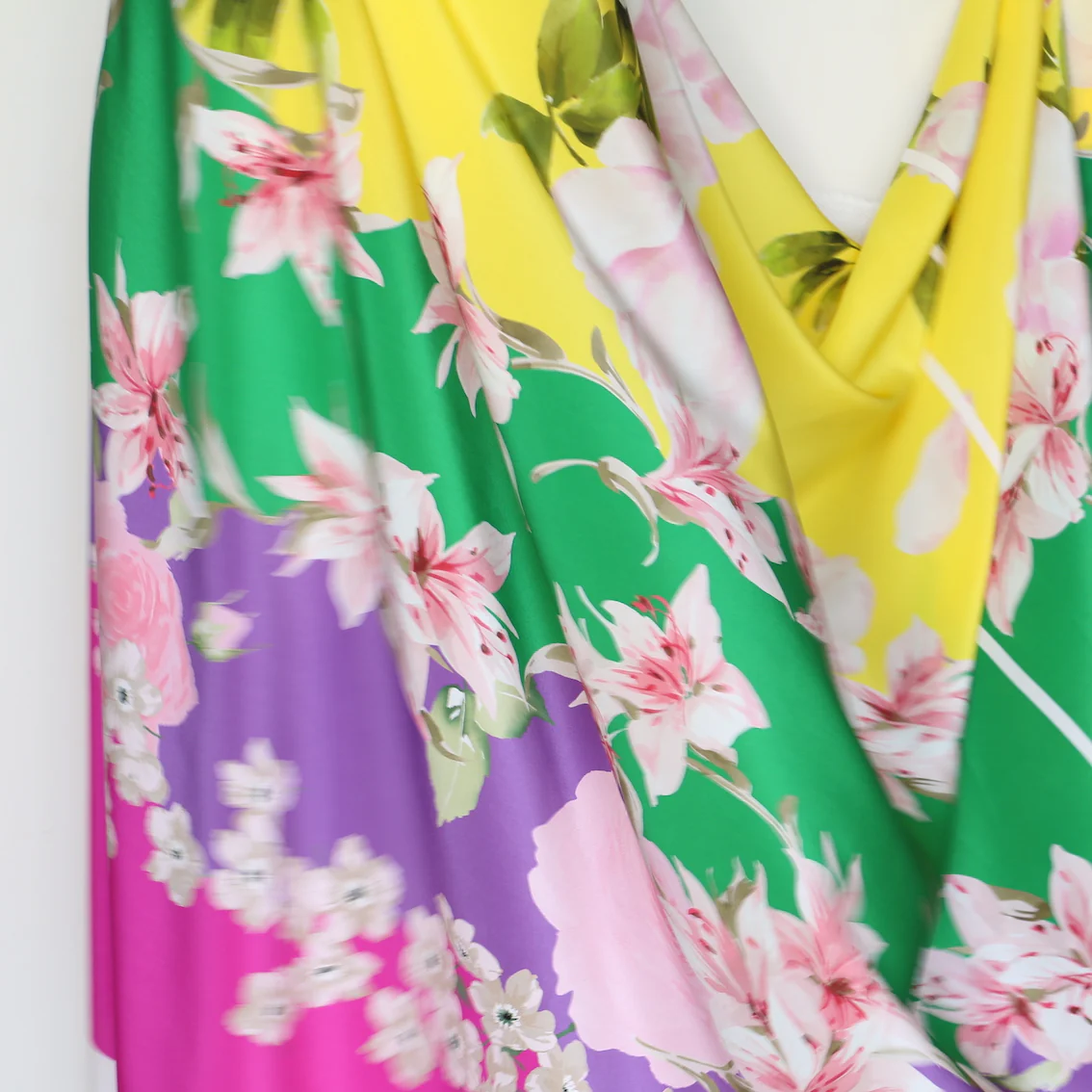 Neapolitan Garden - Silk Crepe De Chine - Panel Print - Image 5