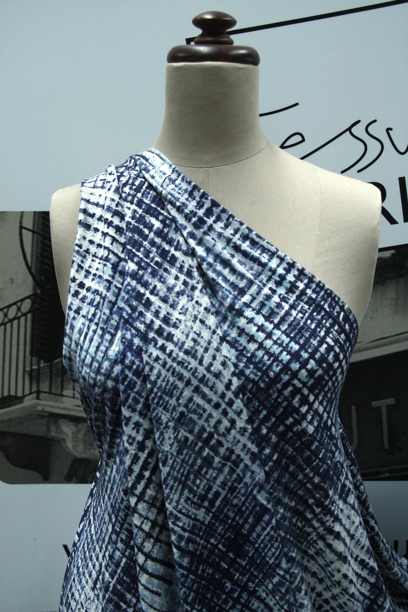 Nebbioso Blue - Image 5