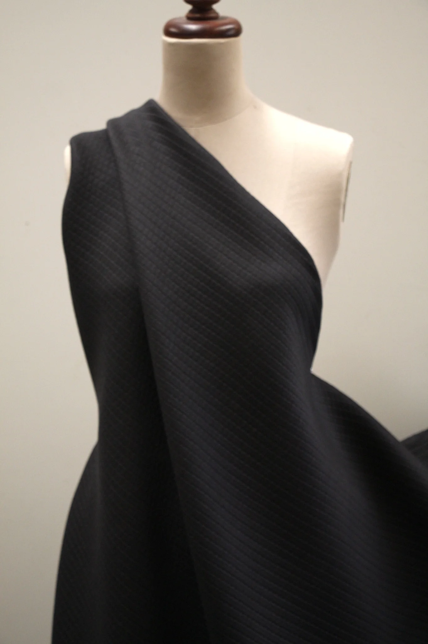 Nero Honeycomb - Image 5