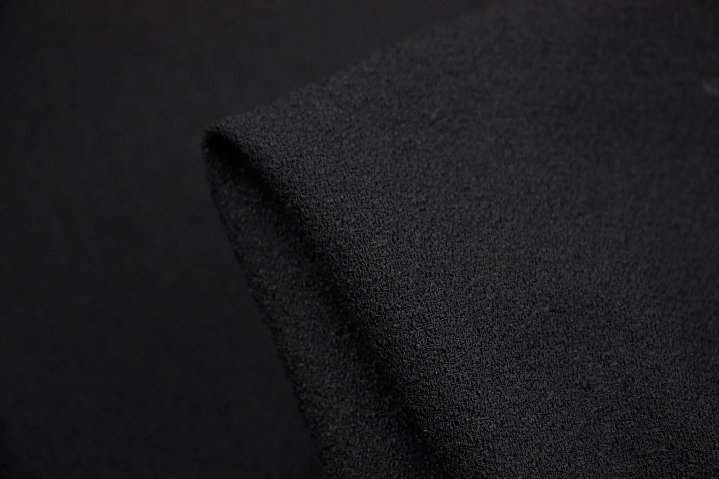 Nero Textured Motiv 2017