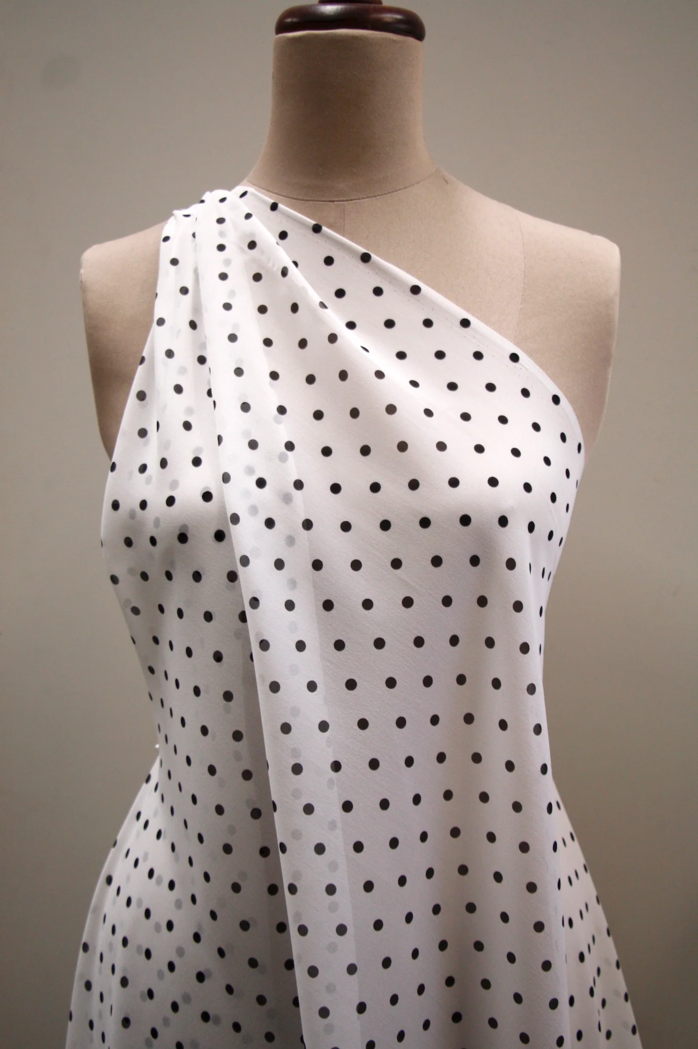 Nero On Neve Silk Georgette - Image 5