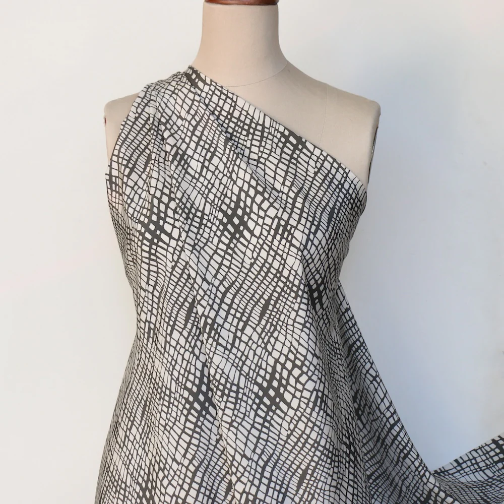 Neve Grid Silk Crepe De Chine - Image 5