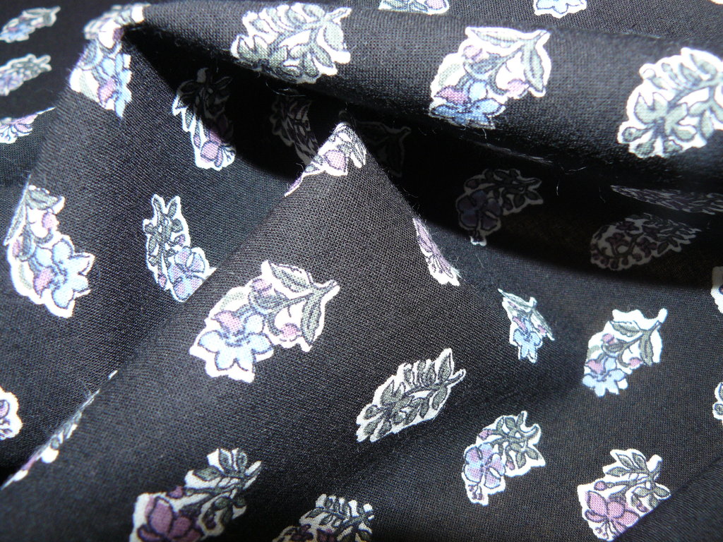 Yama Ebony Flower