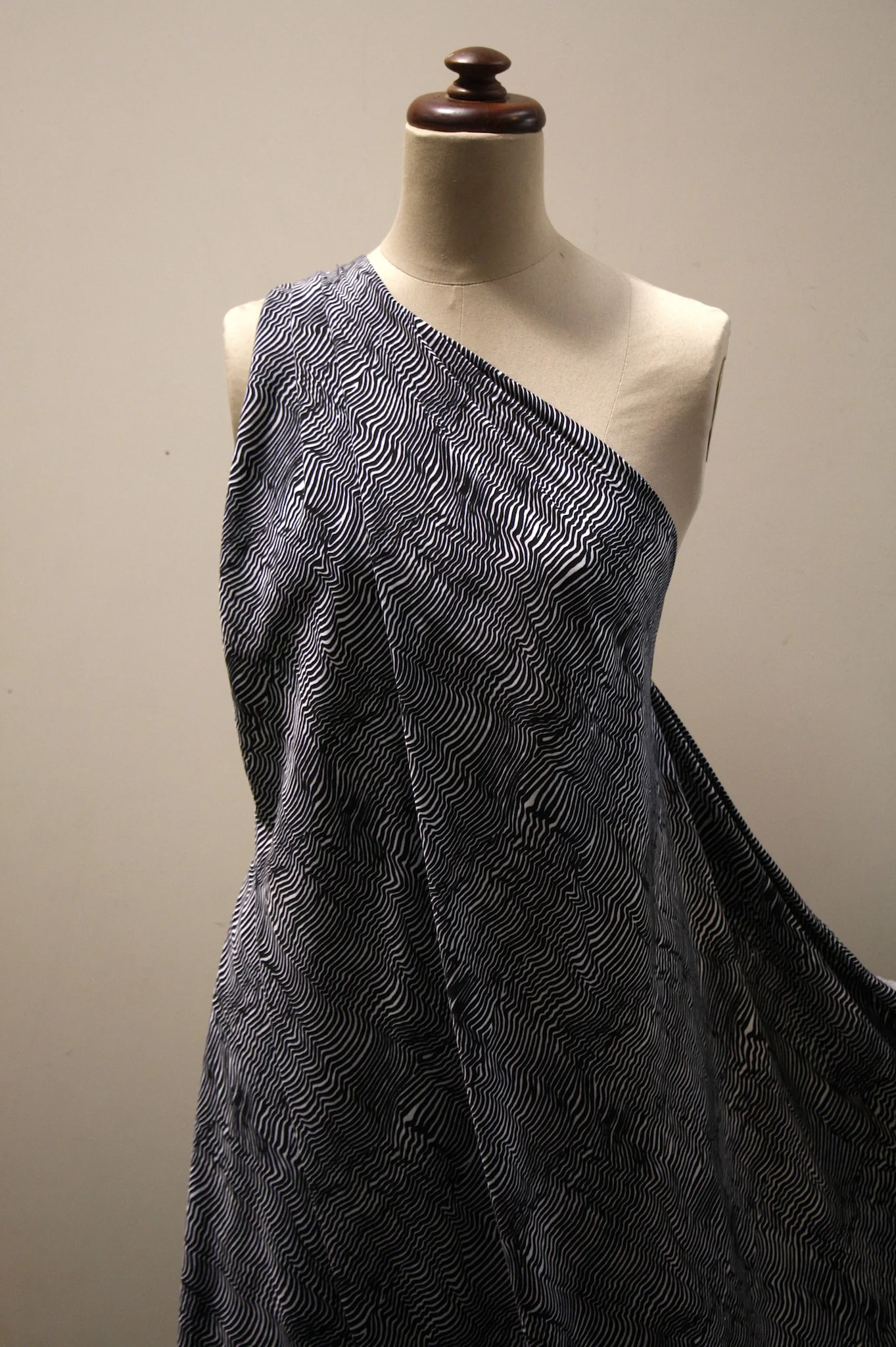 Night Waves - Image 5