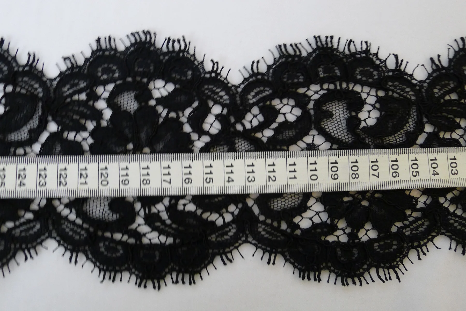 Noir Corded Lace Trim - Image 2