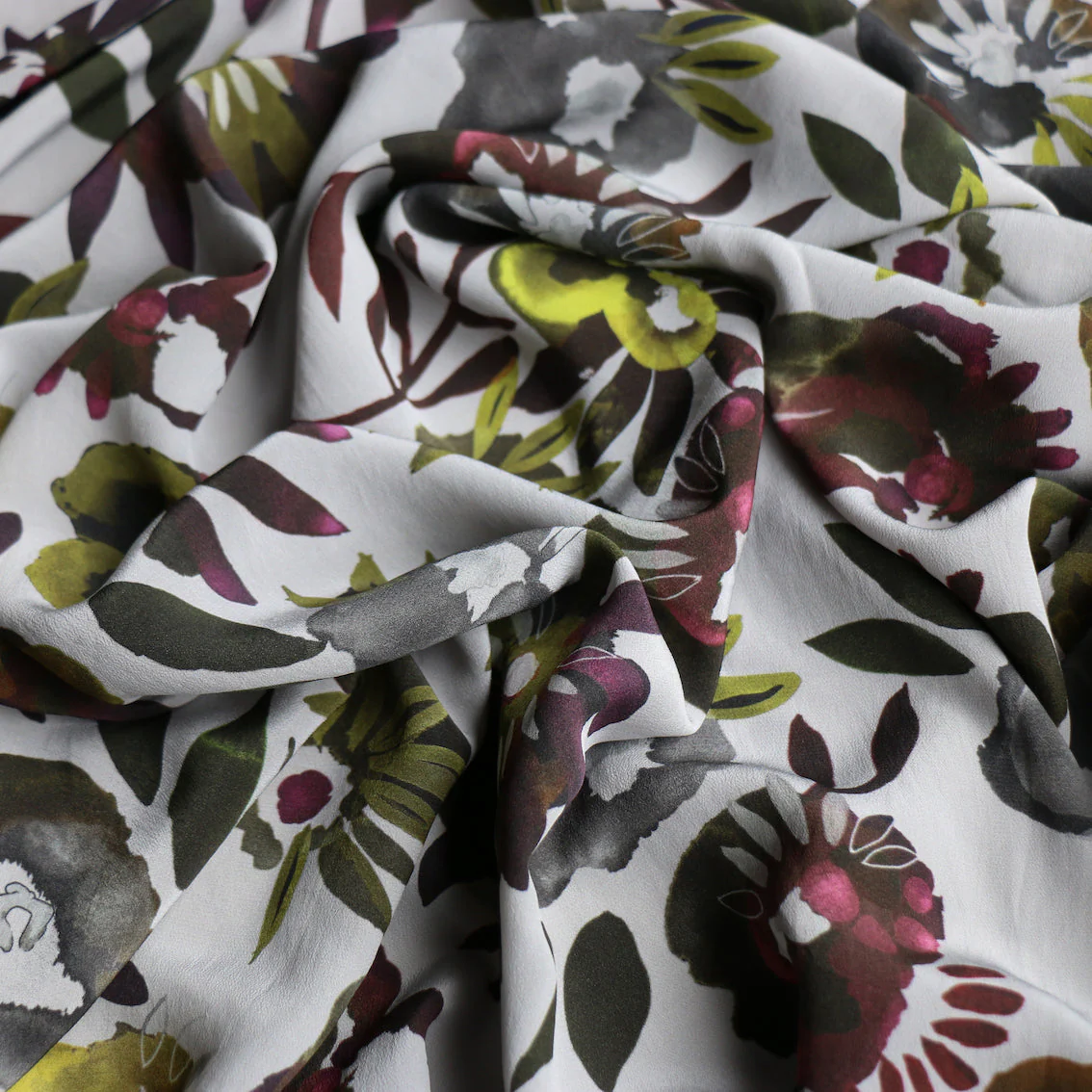 November Flowers Viscose CDC - Image 2