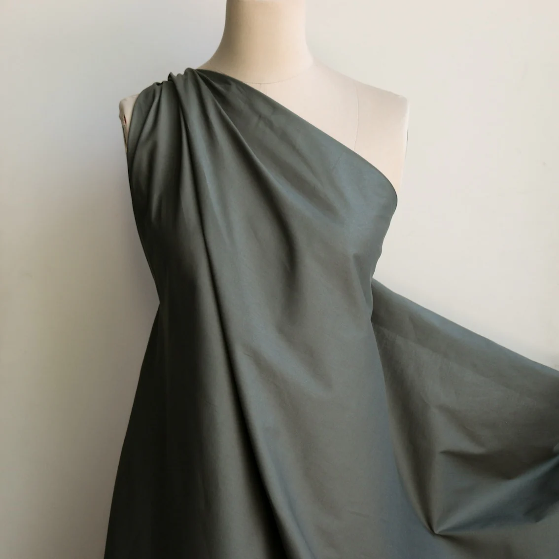 Olive Cotton Lawn/Voile - Image 4