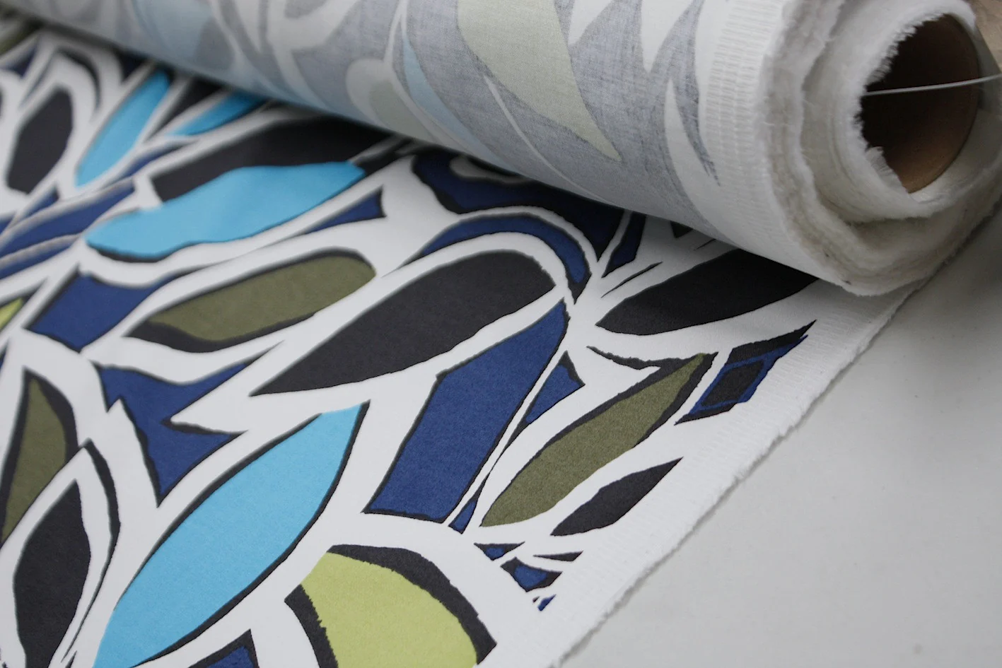 Olive Leaf Island - Image 3