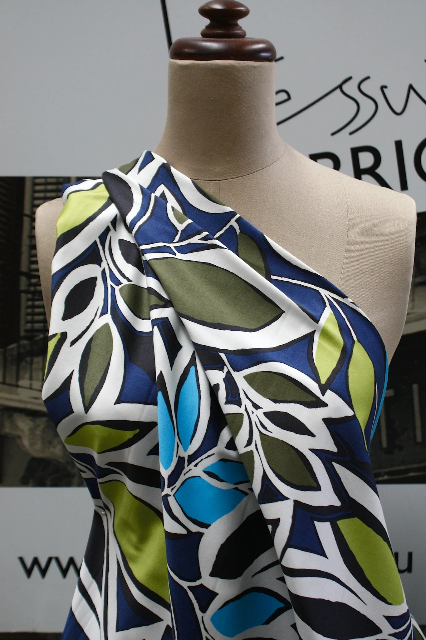 Olive Leaf Island - Image 5