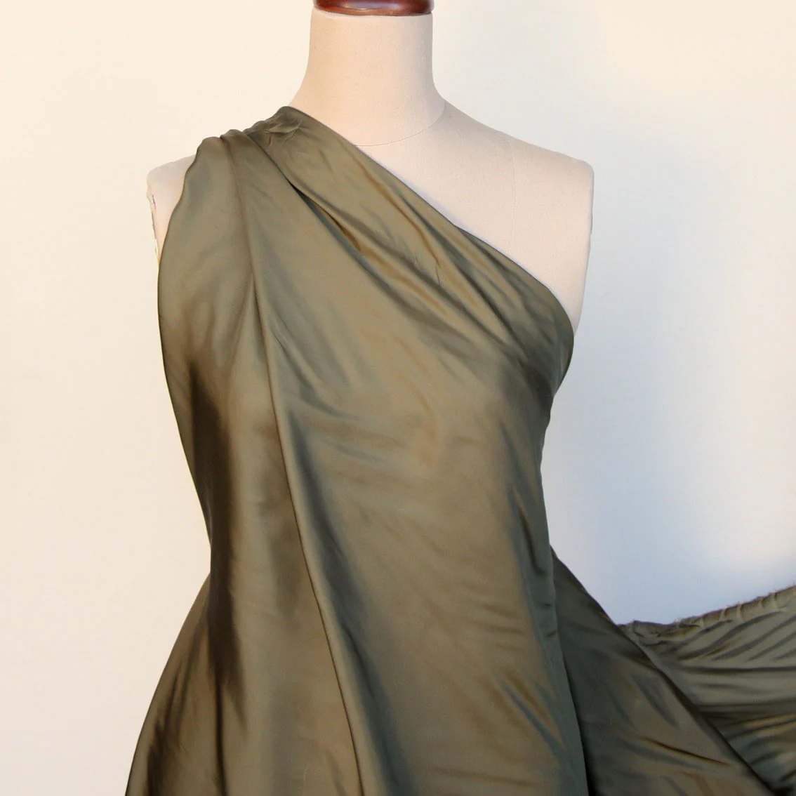 Olive Rayon Lining (137cm wide) - Image 3