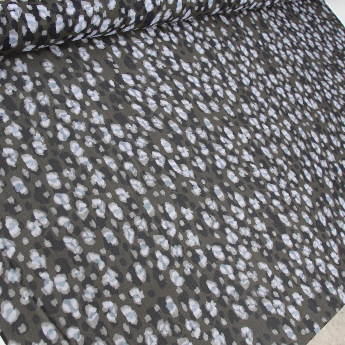 Olivine Rain Georgette - Image 5