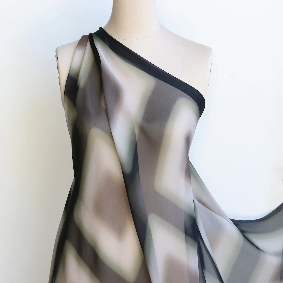 Ombre Check Nero Silk Georgette - Image 4
