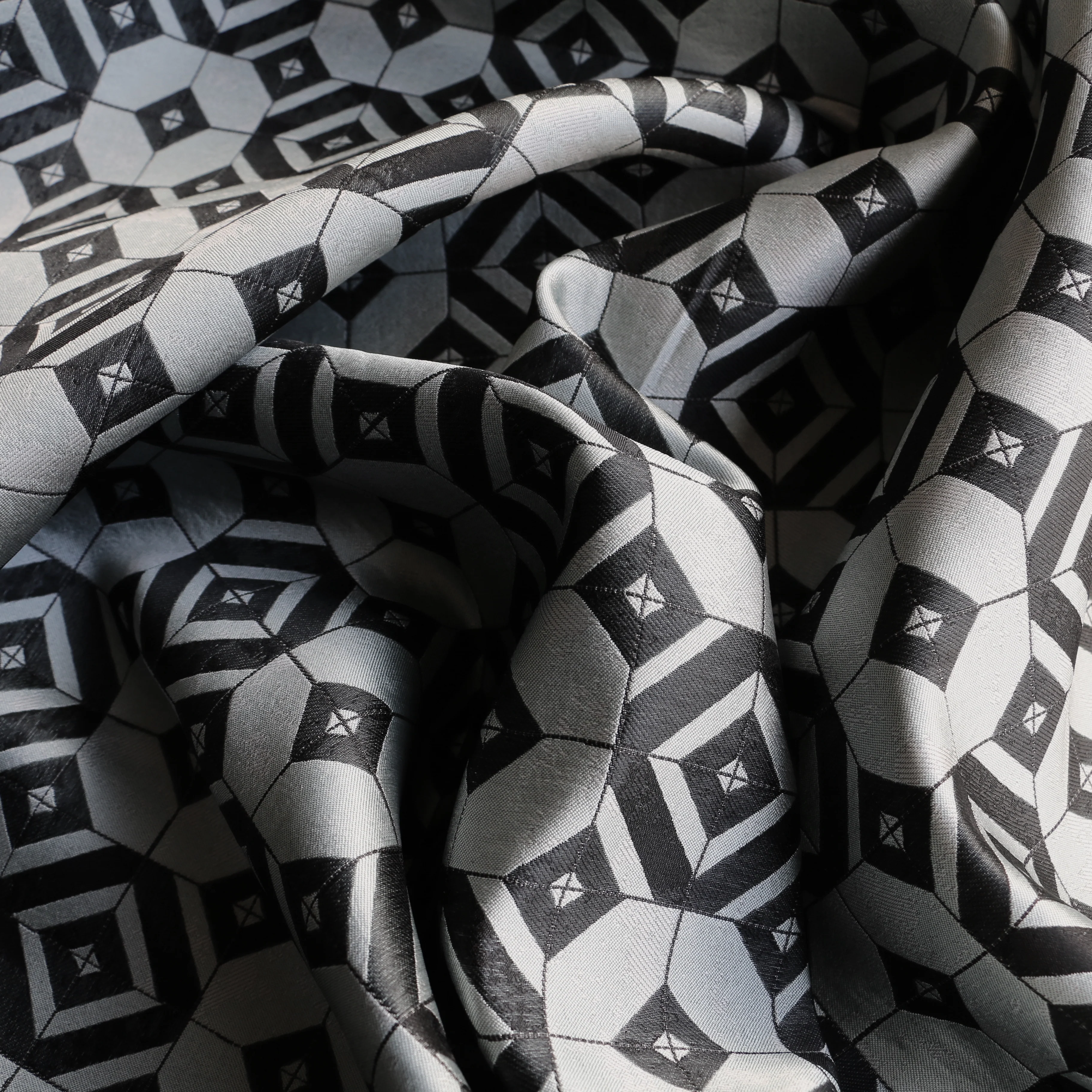 Open/Close Jacquard - Image 2