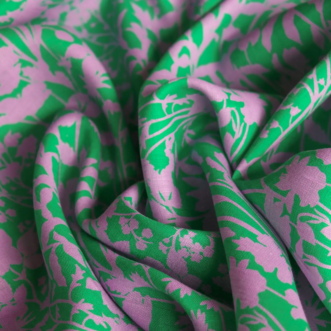 Ophelia's Silhouette Green/Lilac - Liberty Sycamore Linen - Image 2