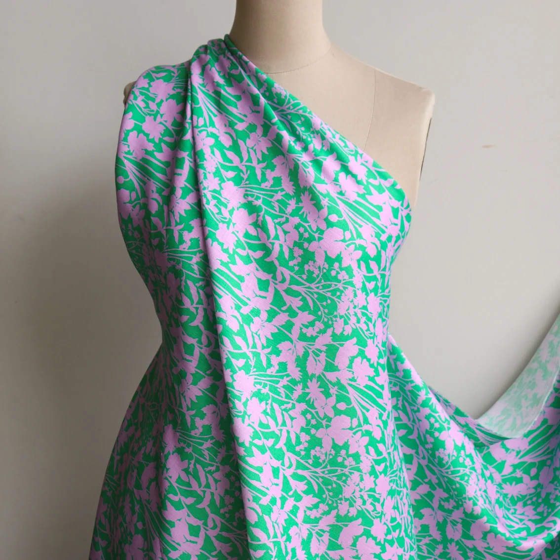 Ophelia's Silhouette Green/Lilac - Liberty Sycamore Linen - Image 5