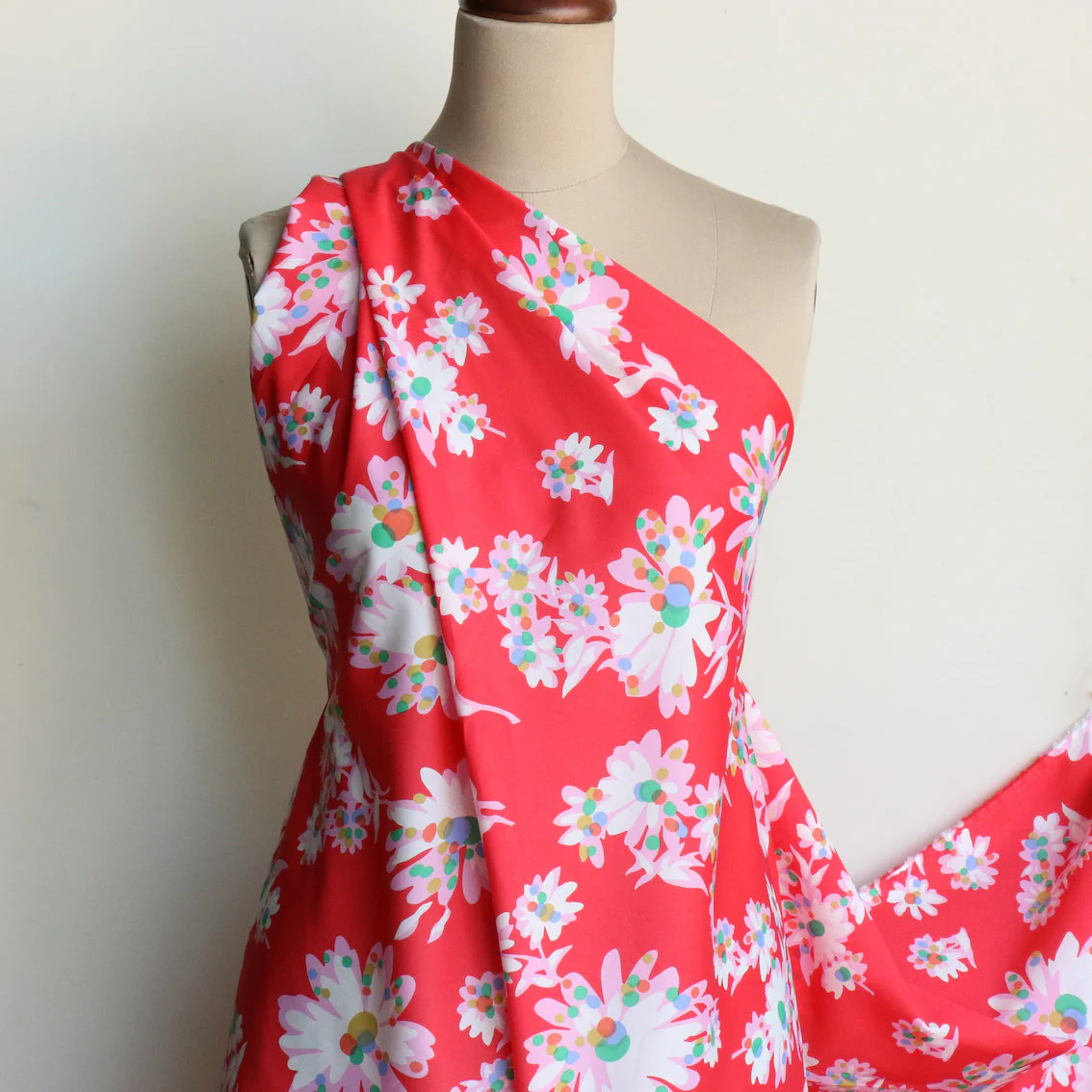 Optic Floral Red - Liberty Tana Lawn™ - Image 6