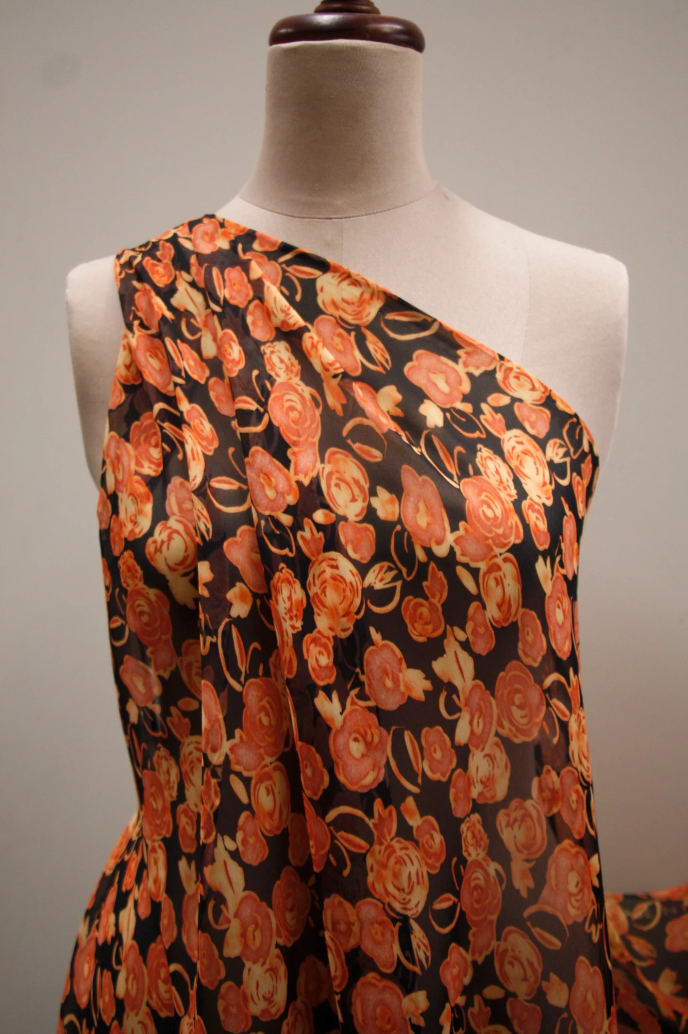 Orange Peeko Rose - Image 4
