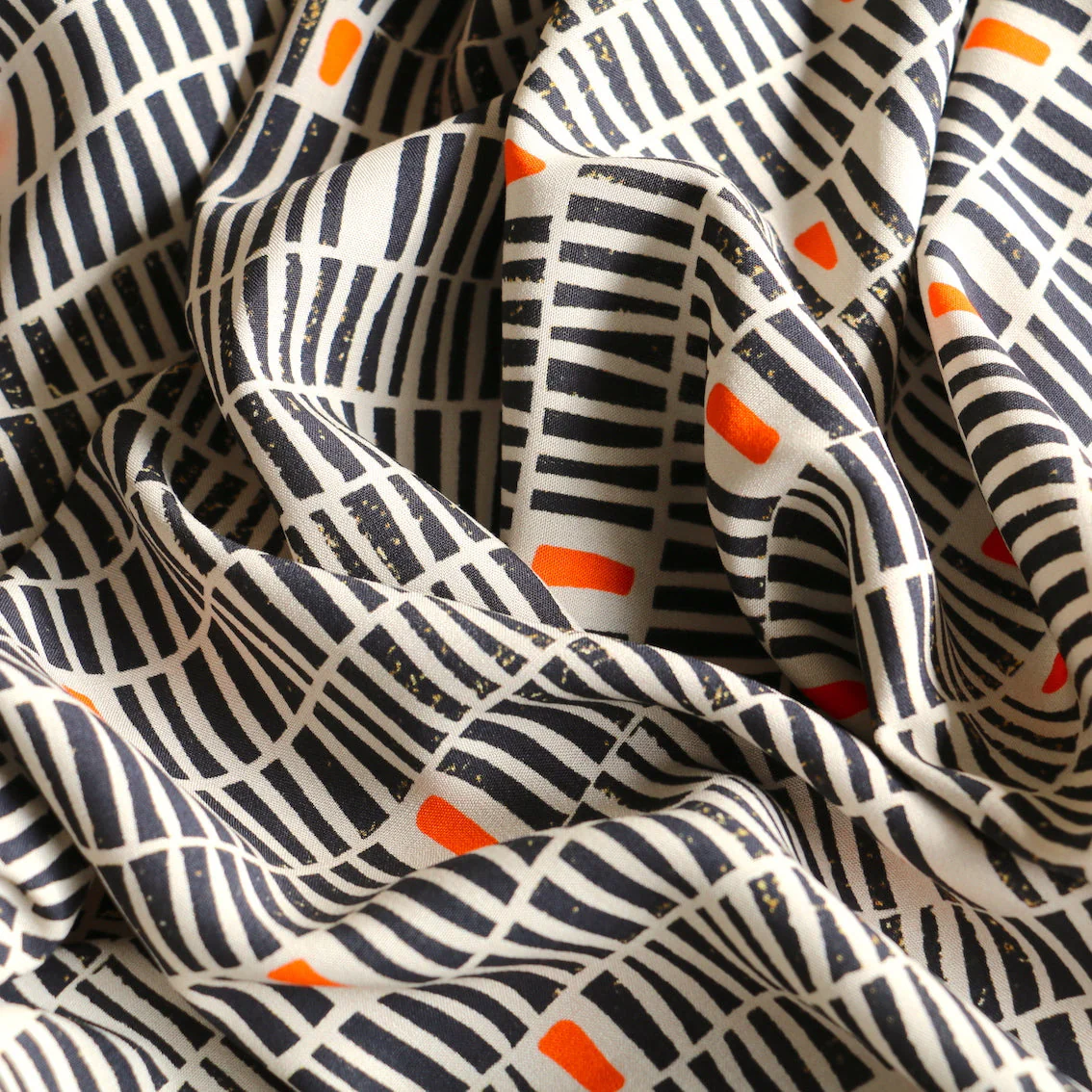 Orange Peel Trail Viscose Poplin - Image 2