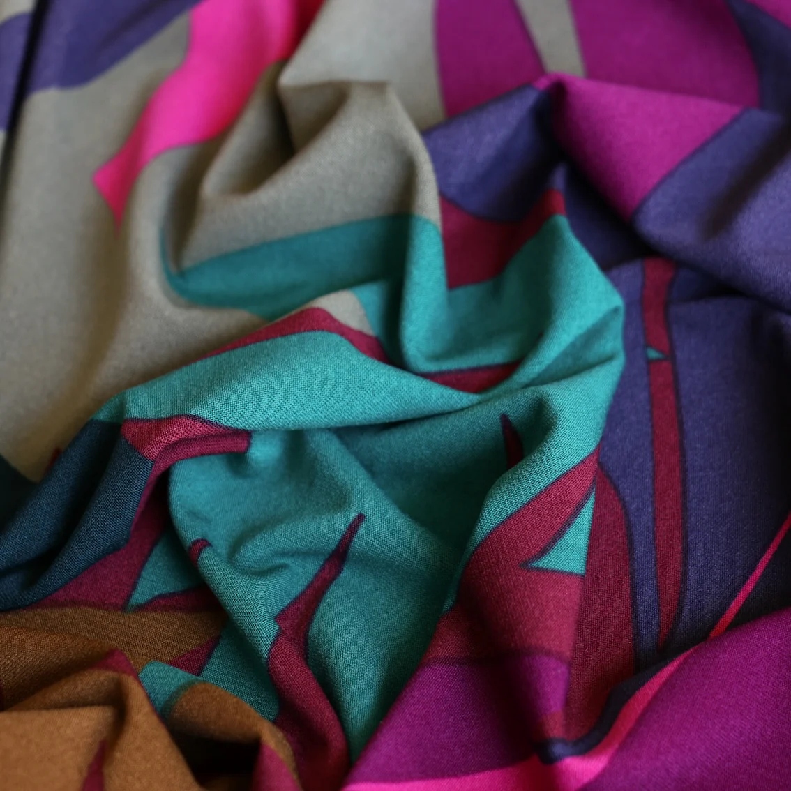 Orchid Flores Jersey - Image 2