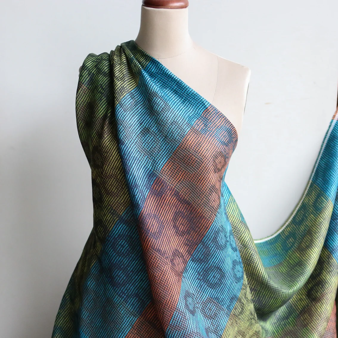 Ottavia's Check Linen Jacquard - Image 5