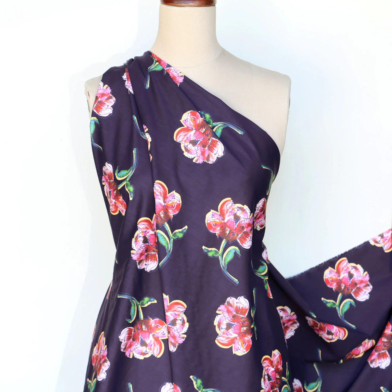 Painted Peony Liberty Tana Lawn™ - Image 5
