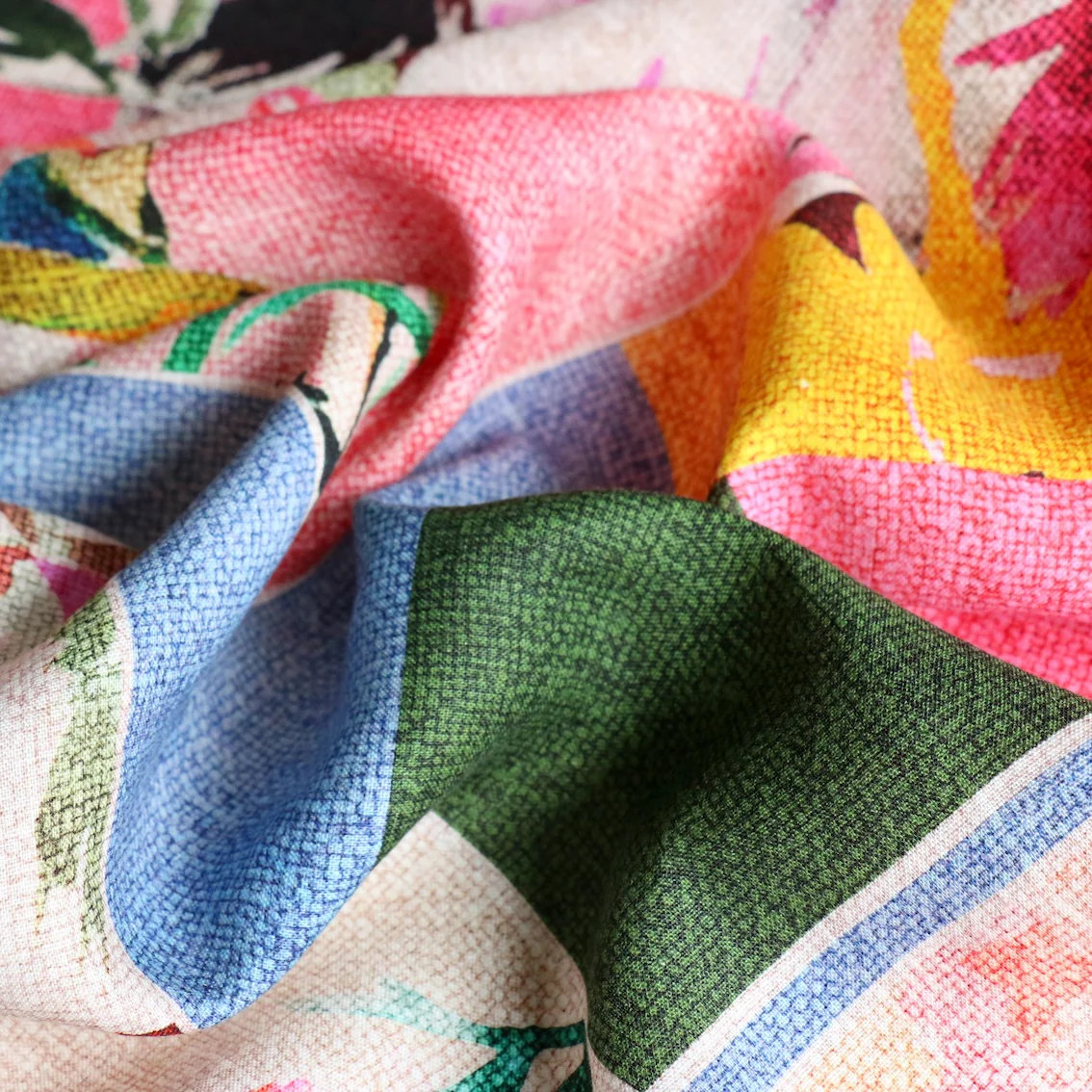 Paradise Splice Printed Linen - Image 2