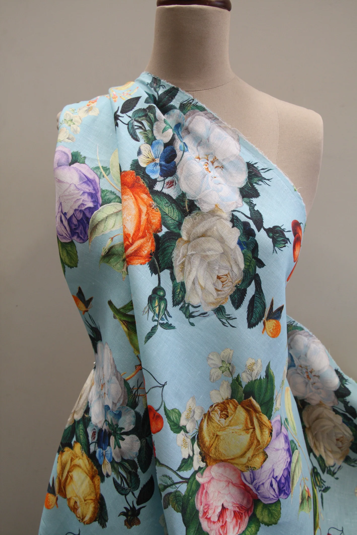 Paradiso Blue Printed Linen - Image 5