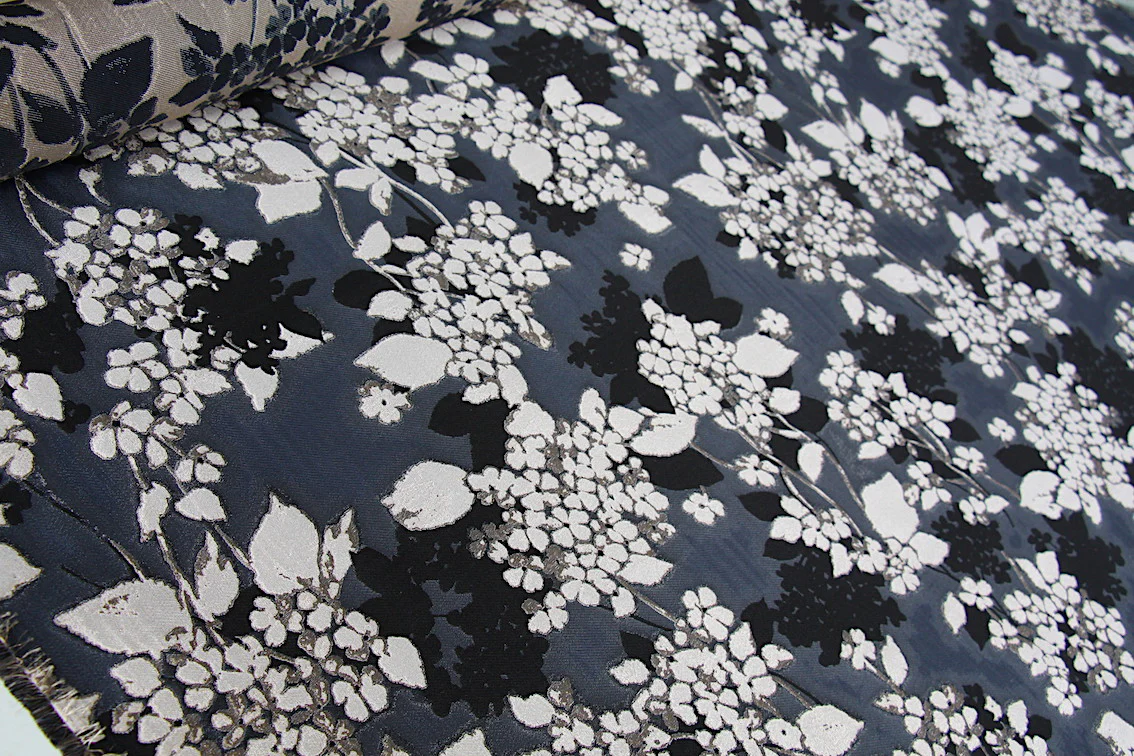 Part Of The Group Jacquard - Image 3
