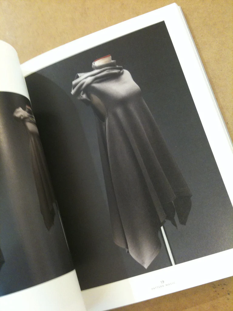 Pattern Magic Vol.3 - Stretch Fabrics (Japanese edition) - Image 2