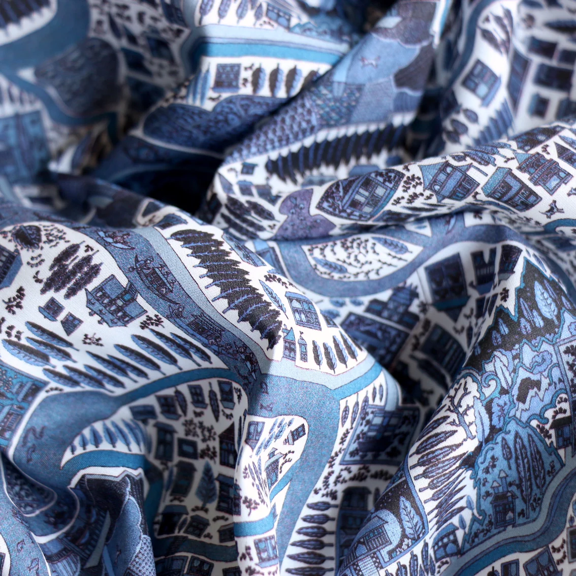 Pattern Map Blue Liberty Tana Lawn™ - Image 2